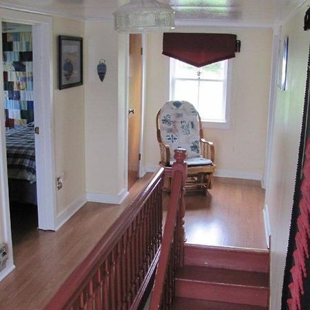 Villa Wolf Cove Retreat House Amherst Cove Exterior foto